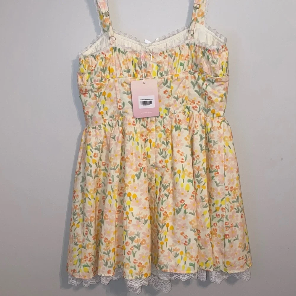 Hello Molly Floral Dress with Lace Underlay (NWT) Size L - Picture 4 of 9
